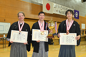 4段以上